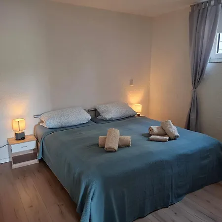 Am Blumenberg Apartment *